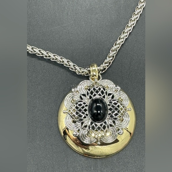 Vintage Joan Rivers Classic Collection Silver and Gold Tone Pendant Statement - Picture 10 of 13